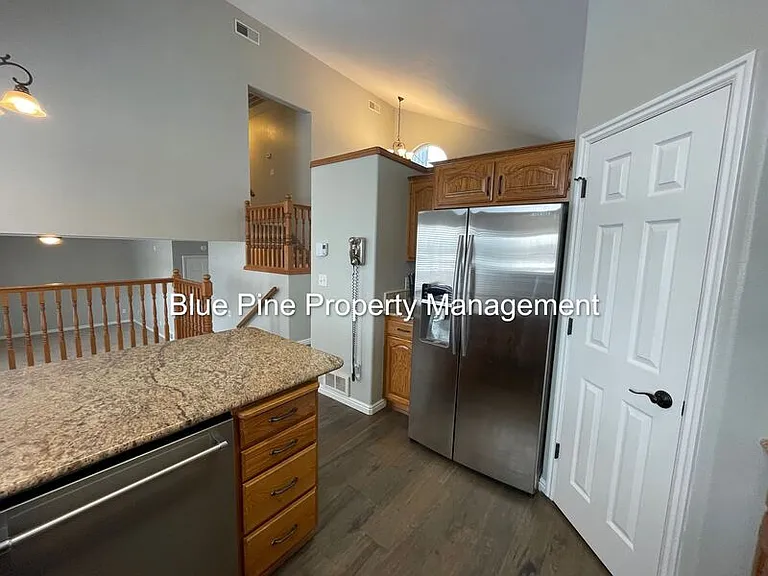 1455 Fox Ct — Photo 7