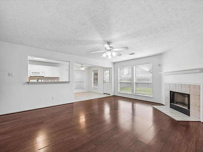 5606 Cozy Terrace Ln — Photo 3