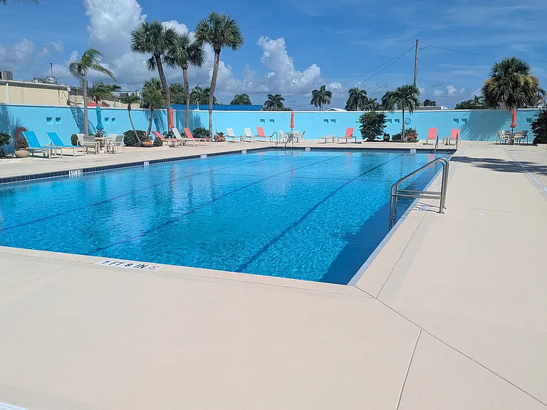 1166 Bayshore Dr — Photo 15