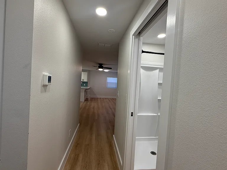 819 Franklin Ave — Photo 15