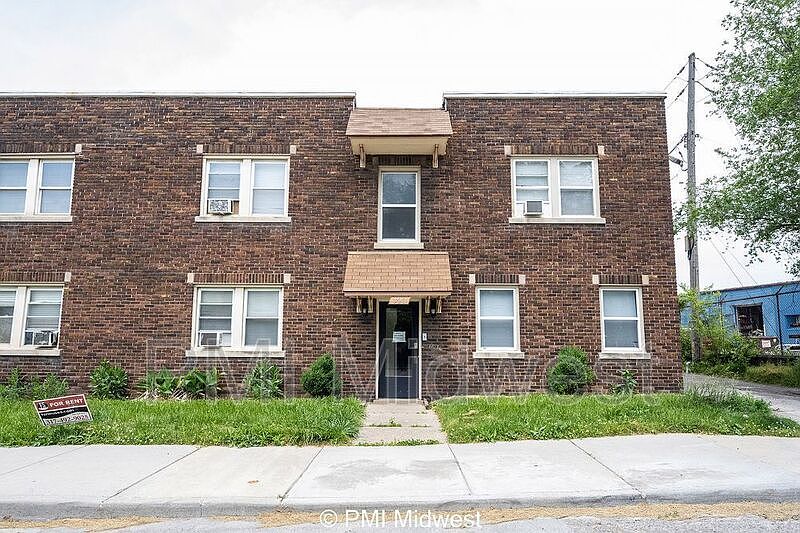1st image of 125 E Palmer St Unit 3