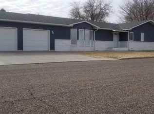 120 Willow Valley Dr, Lamar, CO 81052