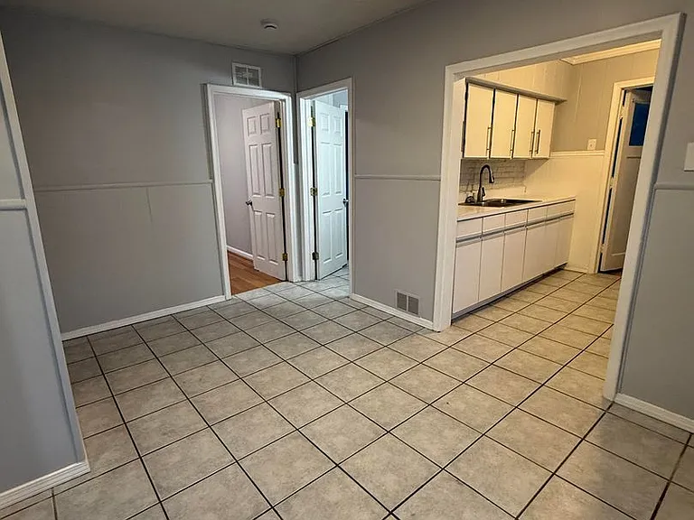25202 Firwood Ave — Photo 14