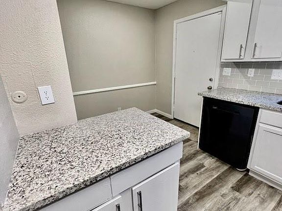 3rd image of 6200 W Tidwell Rd APT 1109