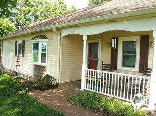 2004 Dornbush Rd, Brookport, IL 62910