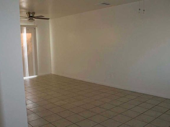 3rd image of 3811 Oregon St