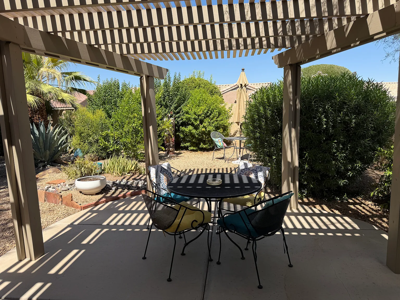 2 bed, 1112 sqft, $3,200 — Photo 2