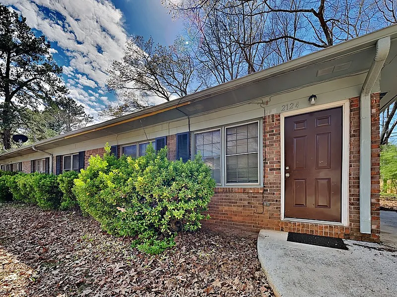 2124 Golfview Dr SE