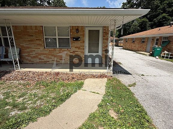 2nd image of 232 S Green St APT A