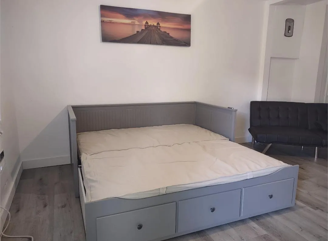 Studio, 550 sqft, $1,550 — Photo 2