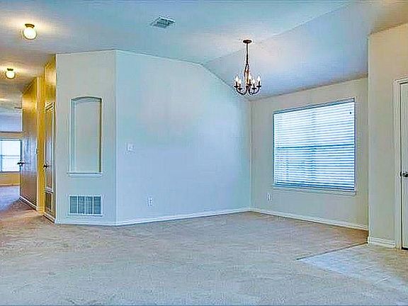 4th image of 2733 Watercress Dr