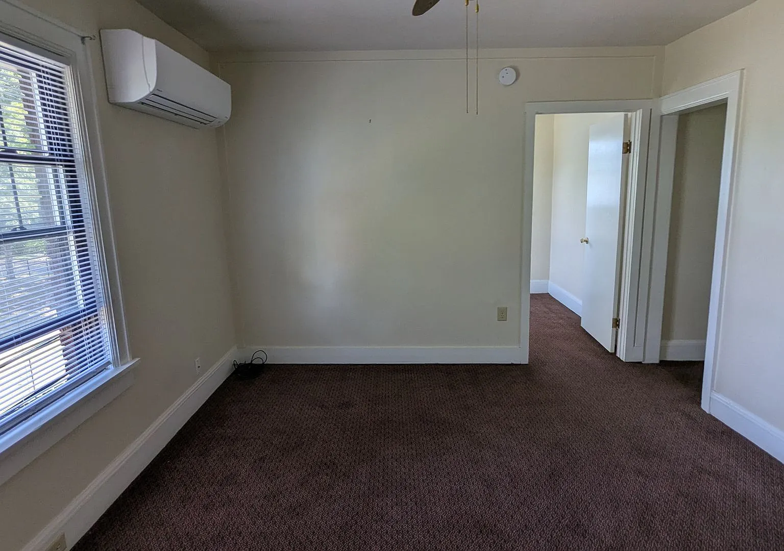 1 bed, 1.0 bath, $750 — Photo 2