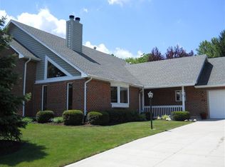 19 W Hunter Dr, Enon, OH 45323