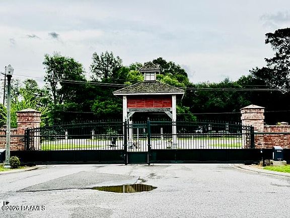3rd image of 190 Imperial Saint Landry Ave