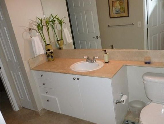 3rd image of 625 Casa Loma Blvd Unit 307