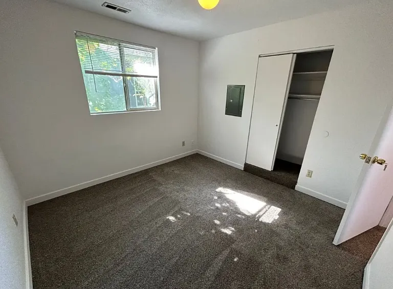 314 E Ermina Ave — Photo 26