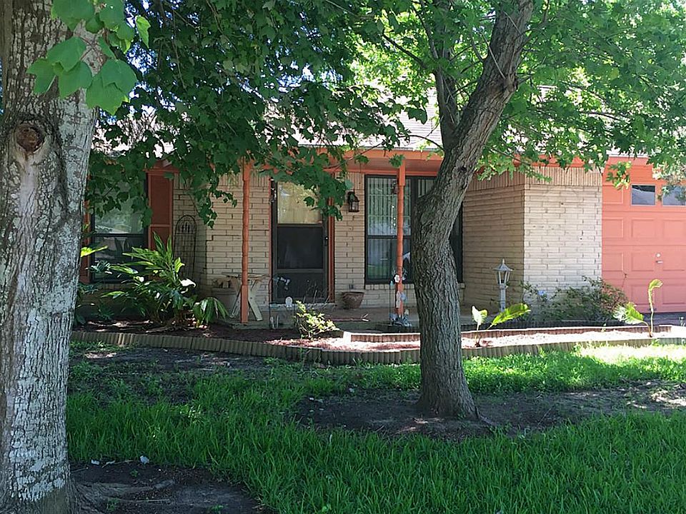 1st image of 11826 Rhinebeck Dr