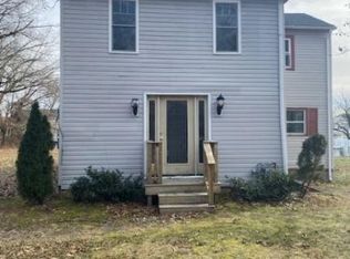 664 Chestnut St, Williamstown, NJ 08094