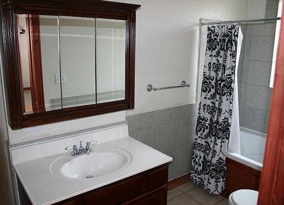4th image of 7296 Lyndover Pl APT 208