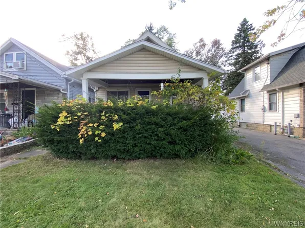 212 74th St, Niagara Falls, NY 14304