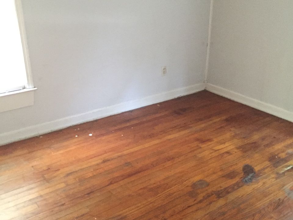2nd image of 219 Memorial Dr