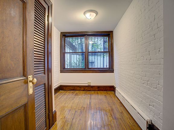 5th image of 148 W 70th St #1