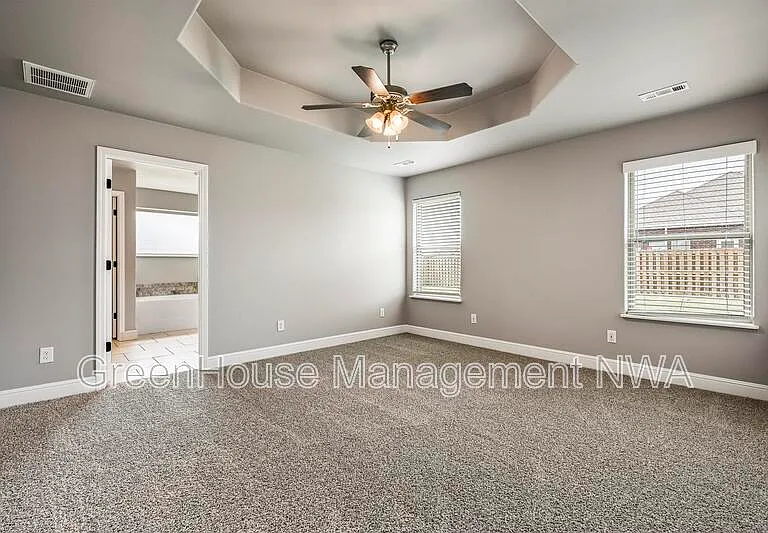 971 Redfree Dr — Photo 11