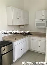 620 NE 178th St #B — Photo 7