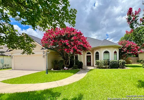 206 English Oaks Cir Photo 1