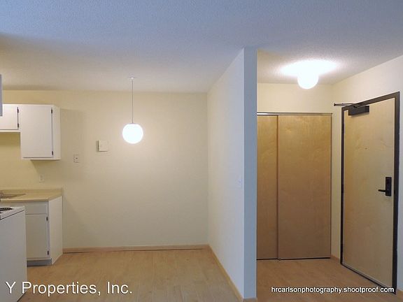 3rd image of 2810 Pleasant Ave APT 104