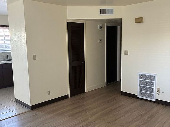 4th image of 130 E 10th St APT A