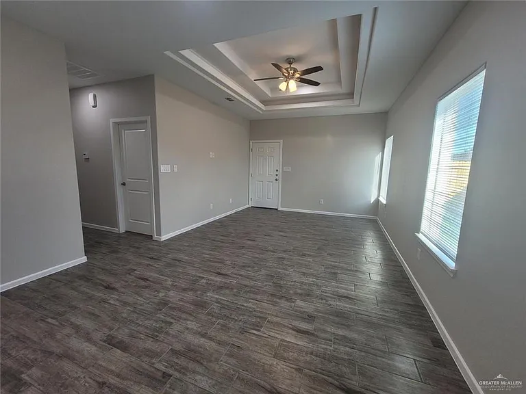 5805 Swallow Ave #3 — Photo 12