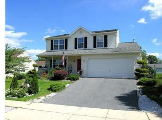 543 Woodrow Ct, Wernersville, PA 19565