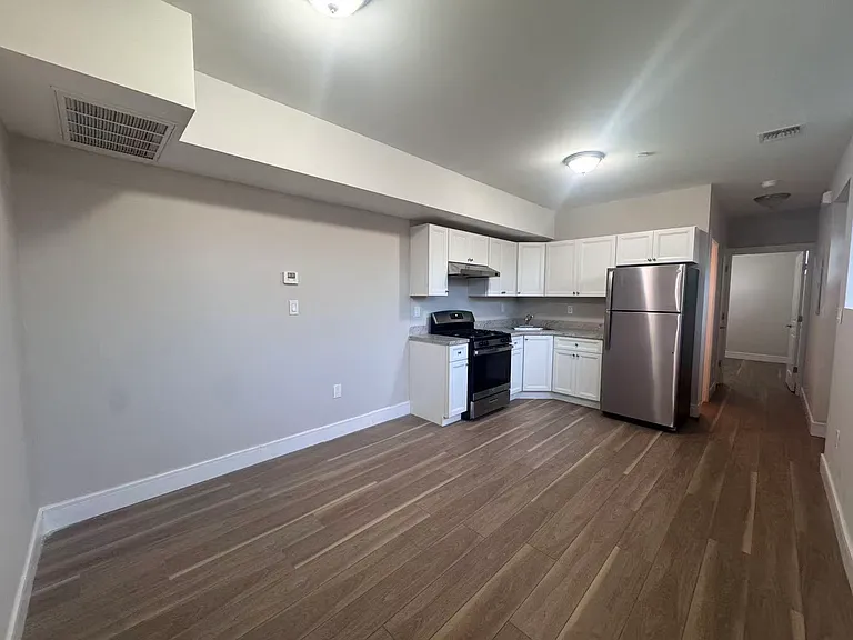397 Philip Ave #1 — Photo 2