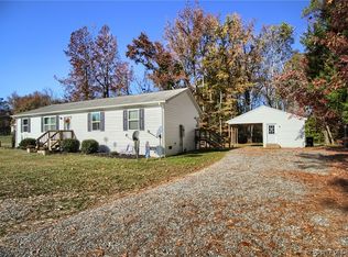 354 Weems Rd, Weems, VA 22576