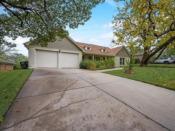 3rd image of 5621 Wharton Dr