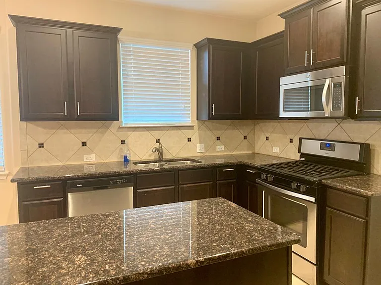 4705 Randig Ln — Photo 9