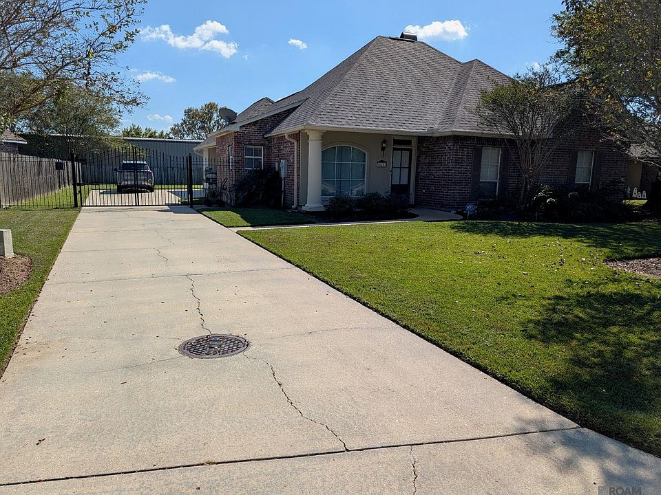 1st image of 38227 Graystone Ave