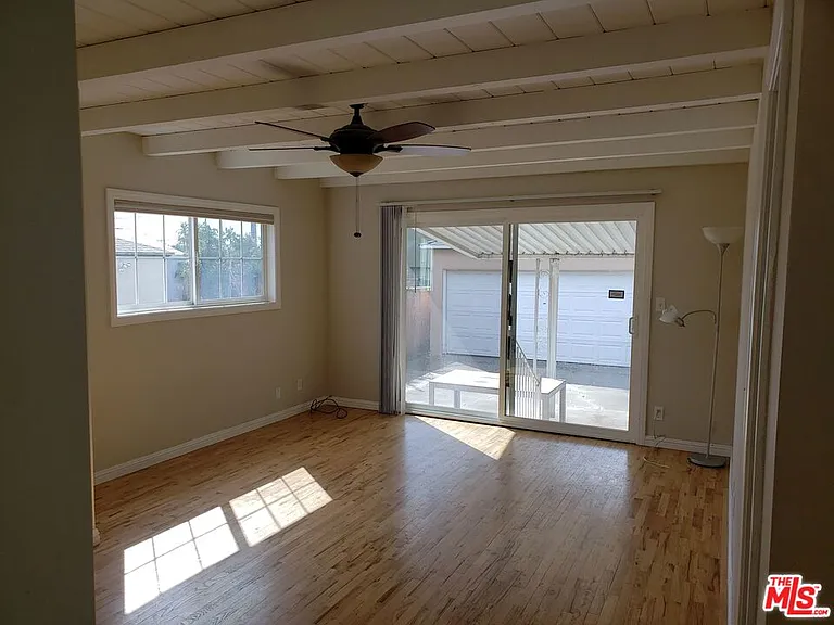 1729 S Carmelina Ave — Photo 4