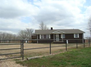 895 S Maple Rd, Colcord, OK 74338
