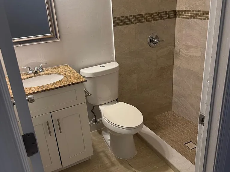 9024 Apache Blvd — Photo 22