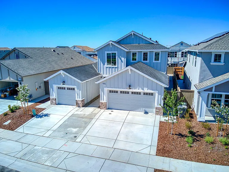 5160 Cardero Way — Photo 4