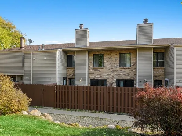 4705 Cedar Lake Rd, Saint Louis Park, MN 55416