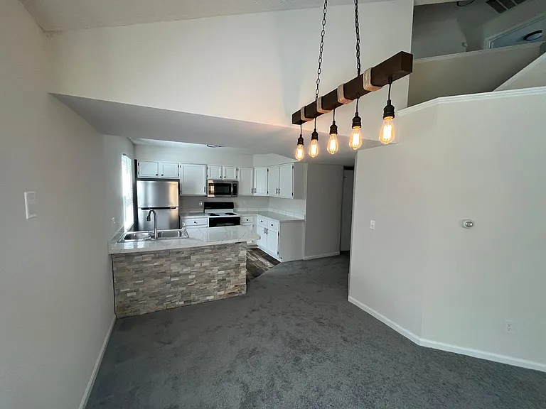 1671 Olympus Dr — Photo 6