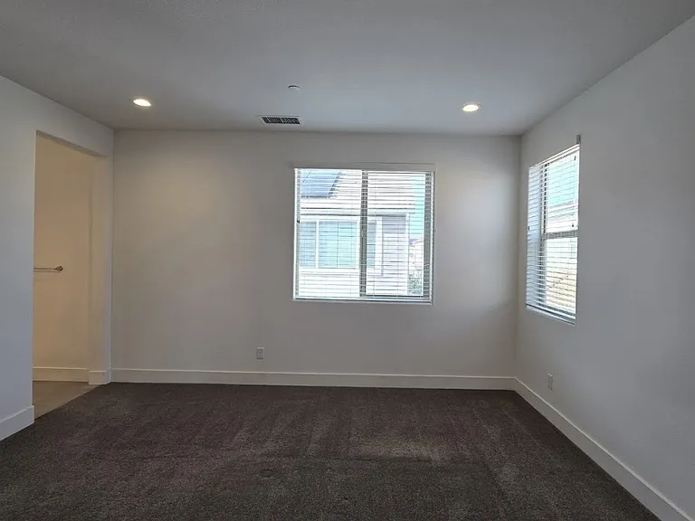 4324 Vineyard Dr — Photo 50