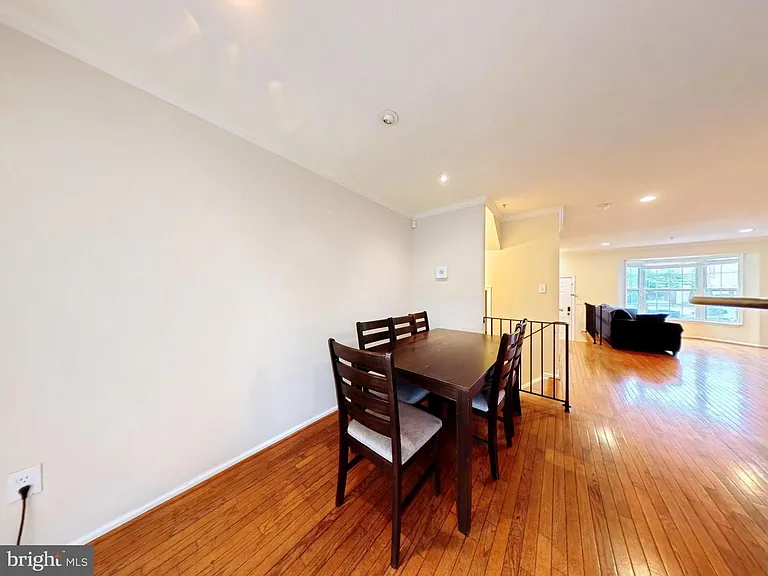 6955 Aquamarine Ct — Photo 9