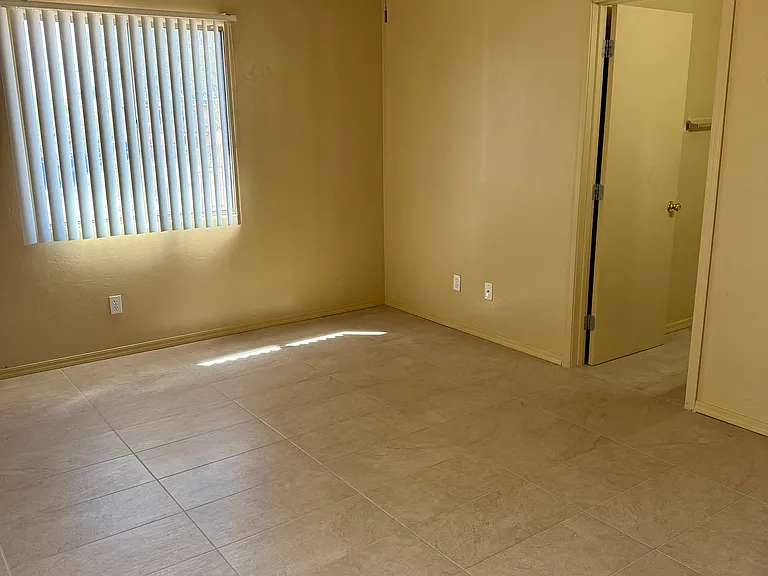 206 E Yavapai Rd #2 — Photo 9