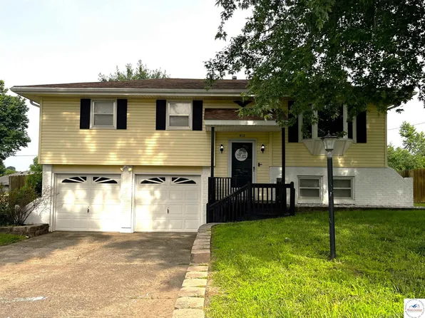 812 Manor Ct, Sedalia, MO 65301