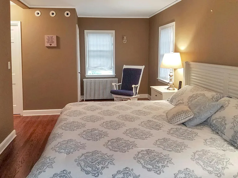 1864 Palmer Ave — Photo 16