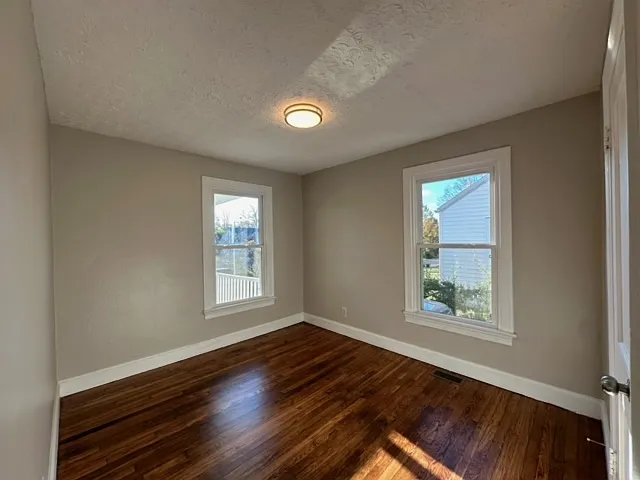 425 Meadow Park — Photo 13